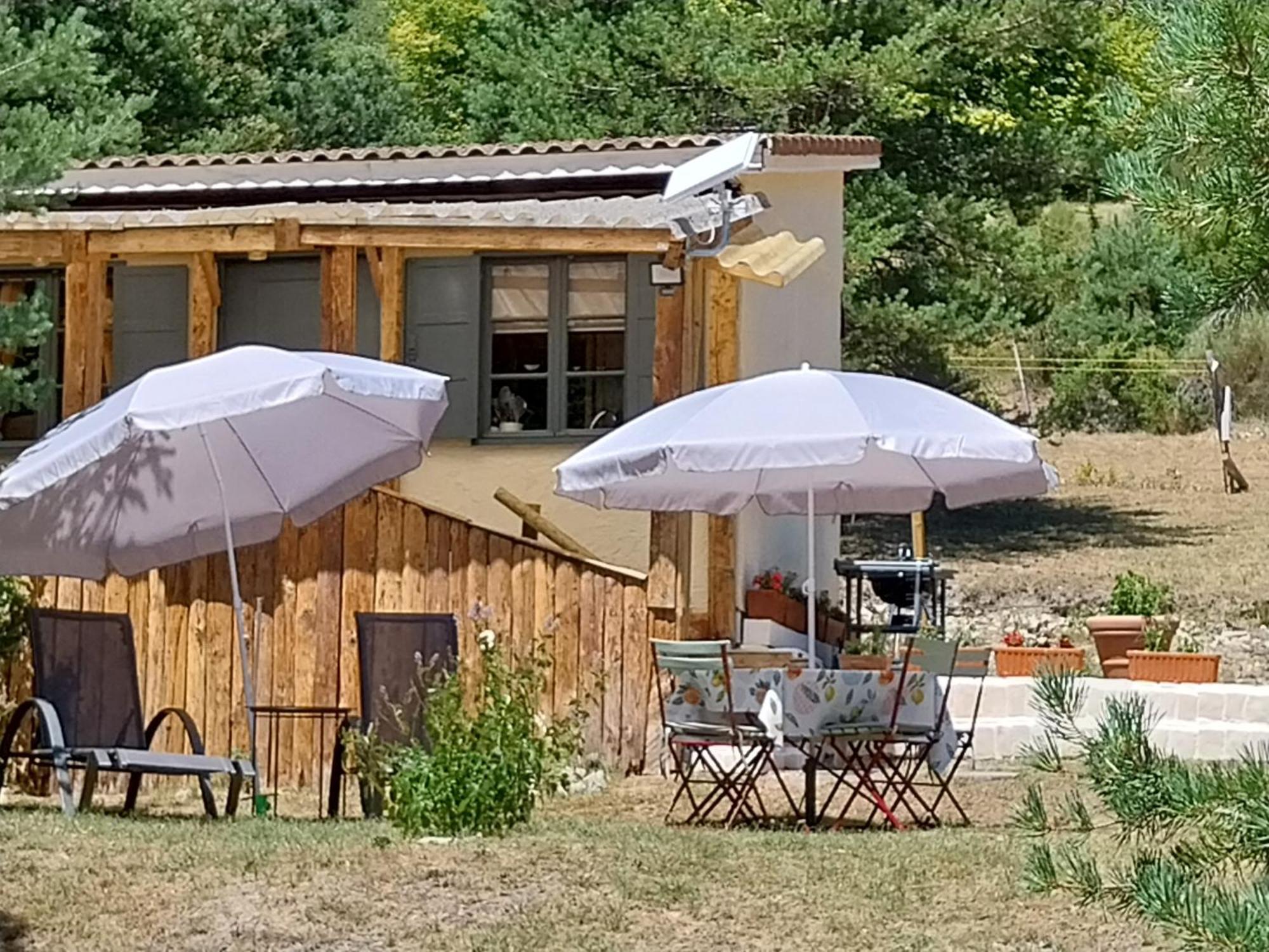 Saint-Auban  Petit Studio Dans La Prairie מראה חיצוני תמונה